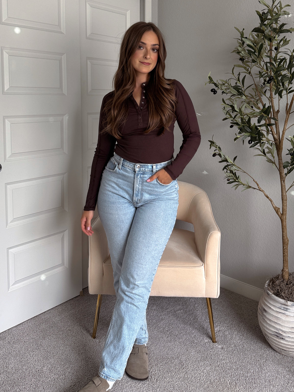 Hayes Long Sleeve Micro-Ribbed Henley Top (Espresso)