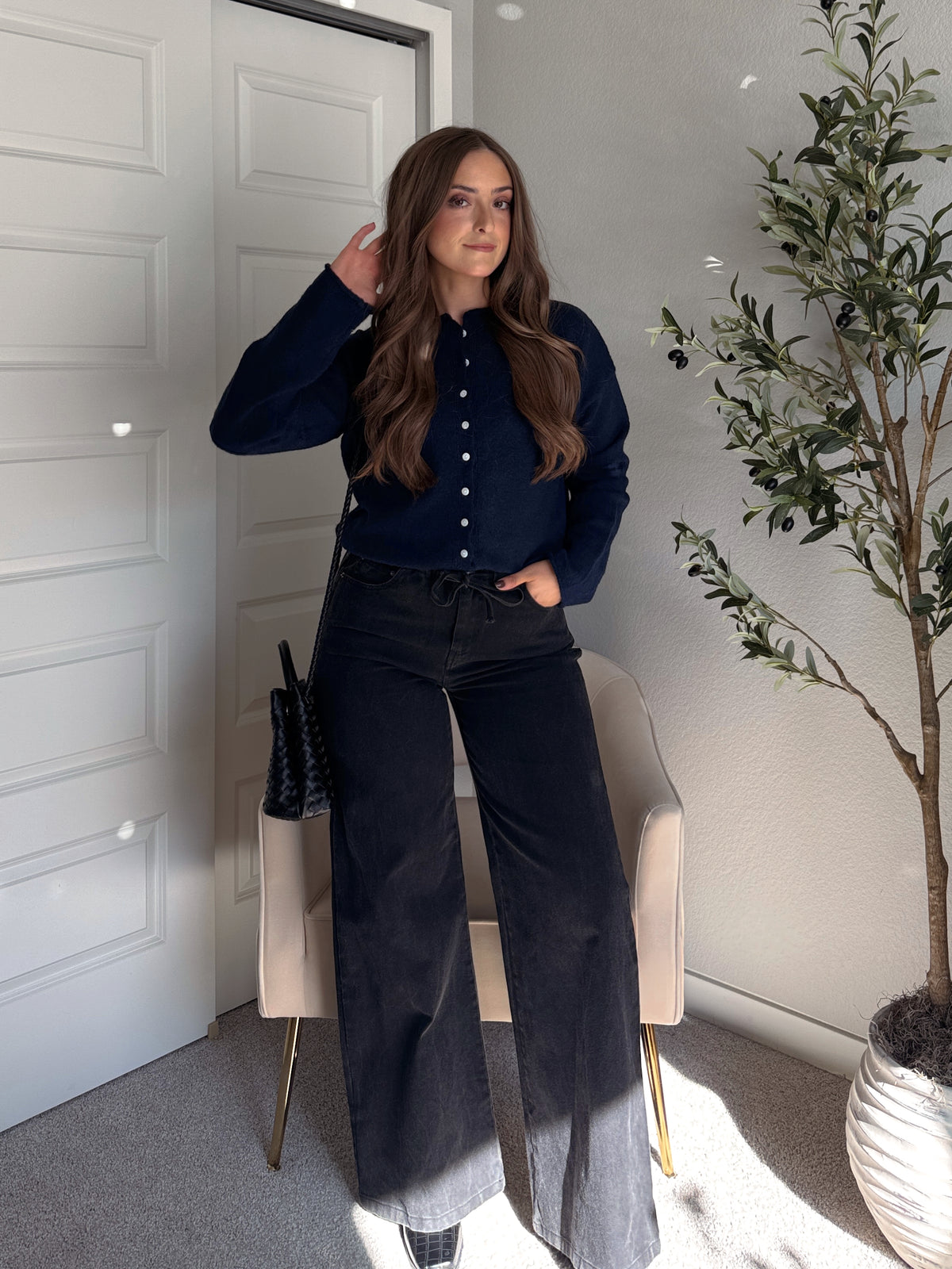 Arden Drawstring Waist Wide Leg Jeans (Washed Black)