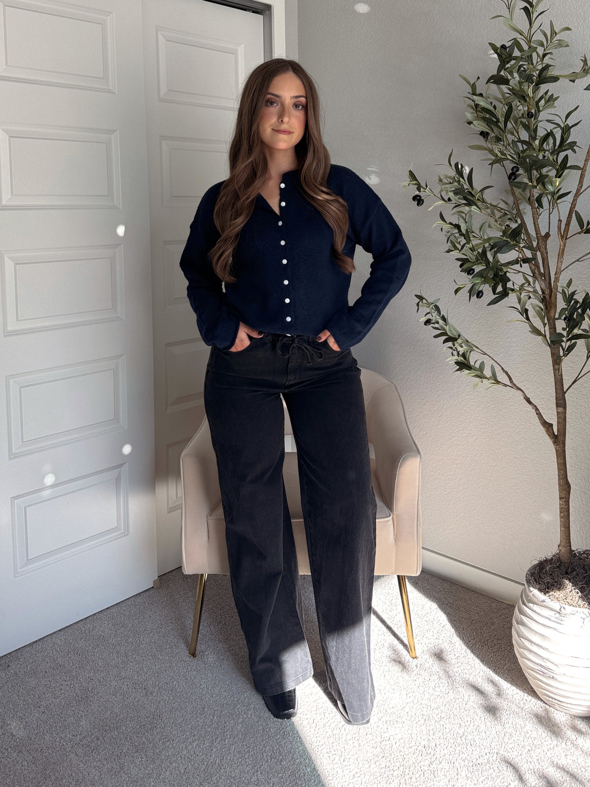 Arden Drawstring Waist Wide Leg Jeans (Washed Black)