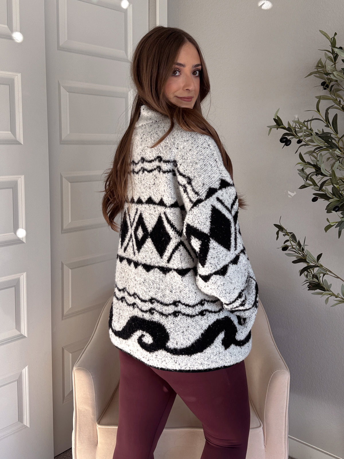 Aspen Patterned Oversized Knit Quarter Zip Pullover (Ivory/Black)