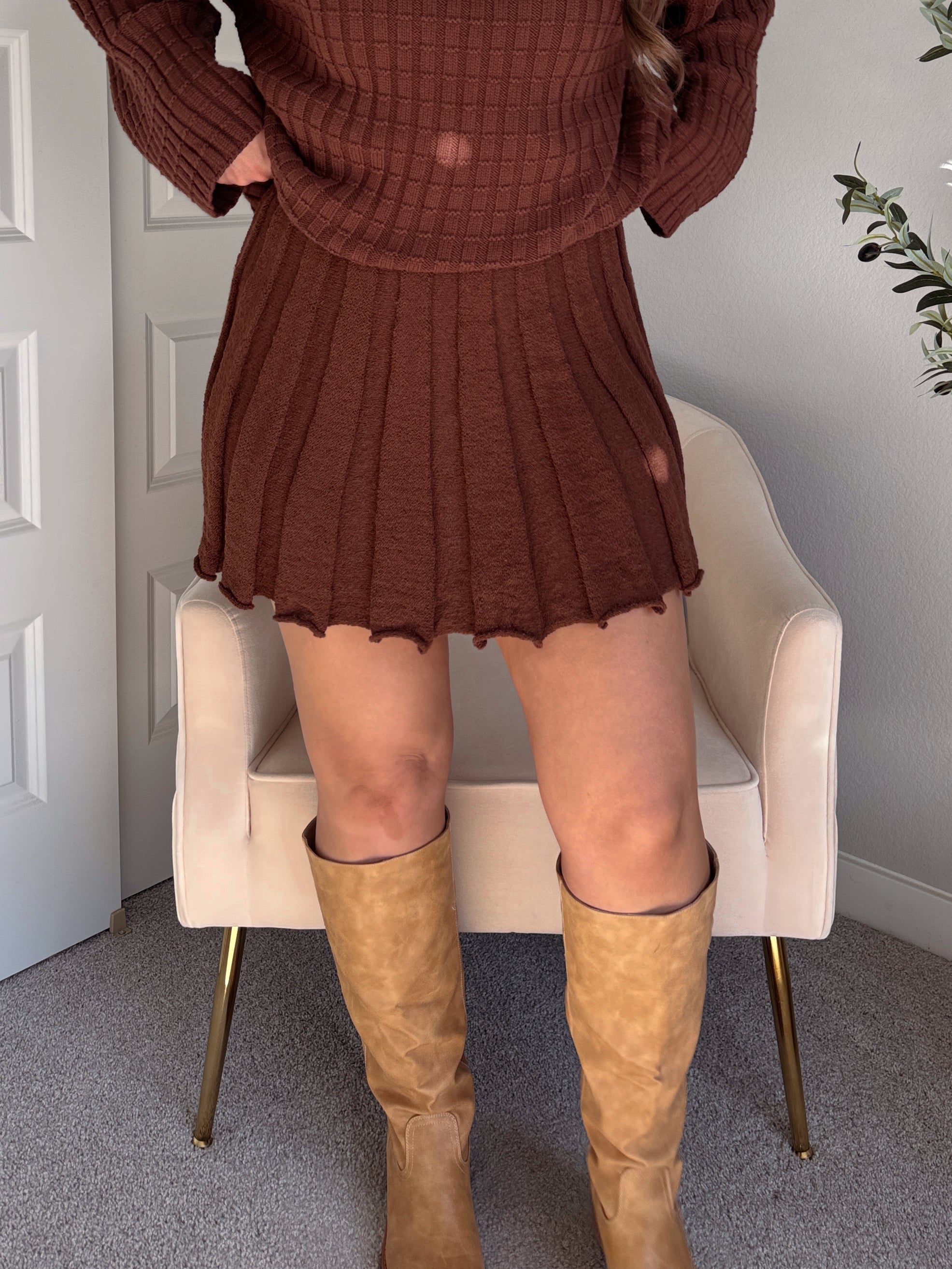 Beckett A-Line Wide-Ribbed Sweater Mini Skirt (Brown) – La Belle