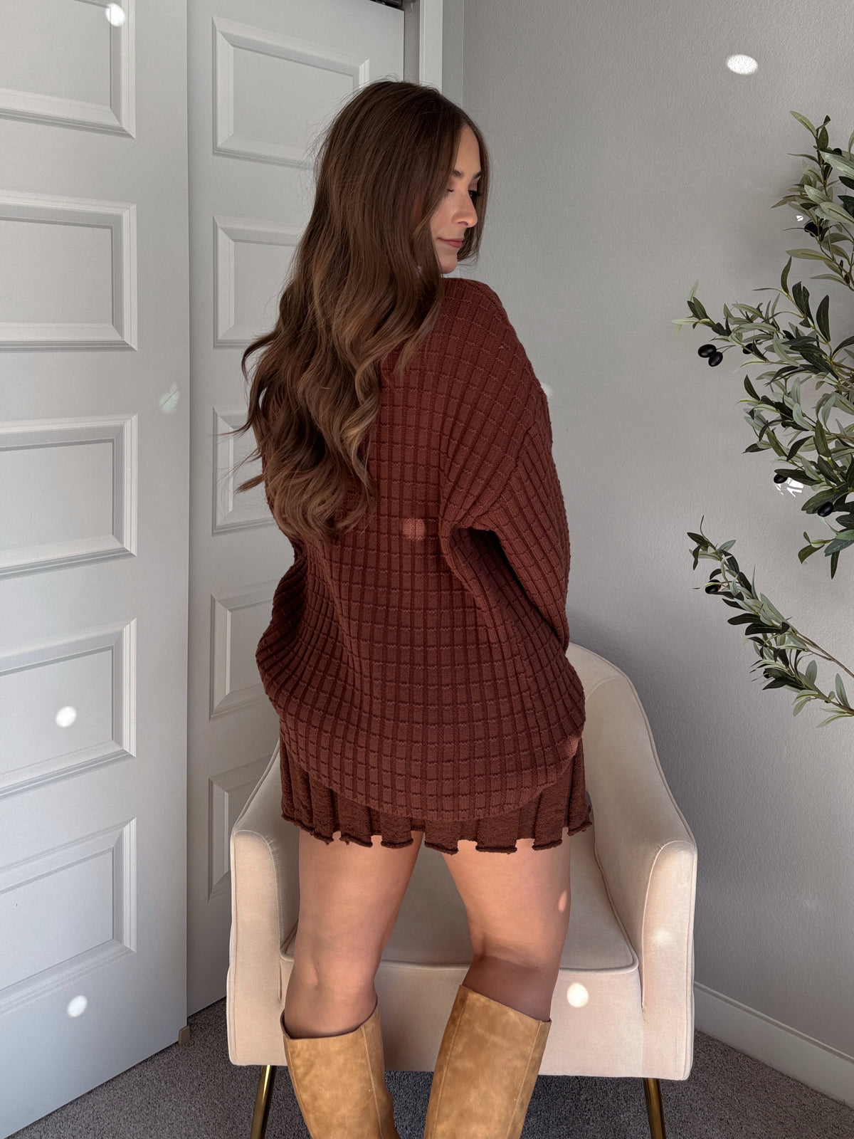 Beckett Oversized Ribbed Tunic Sweater (Brown)