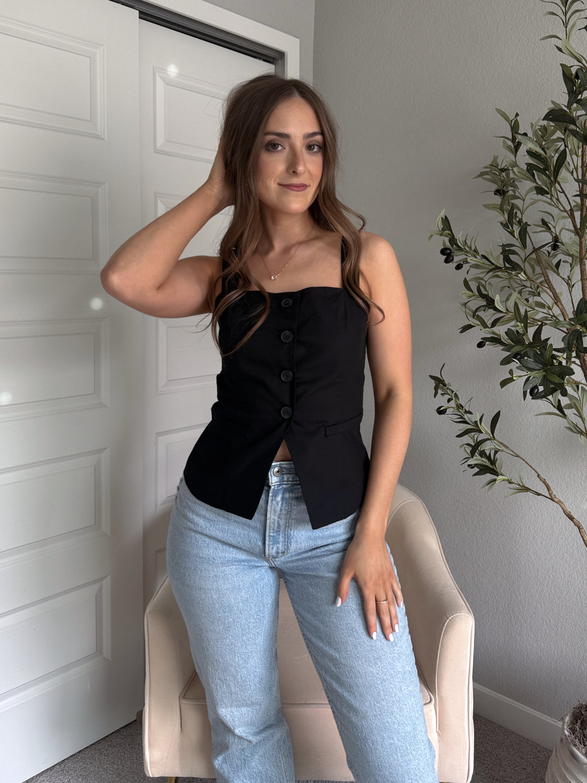 Beckham Square Neck Split Hem Button Down Vest (Black)