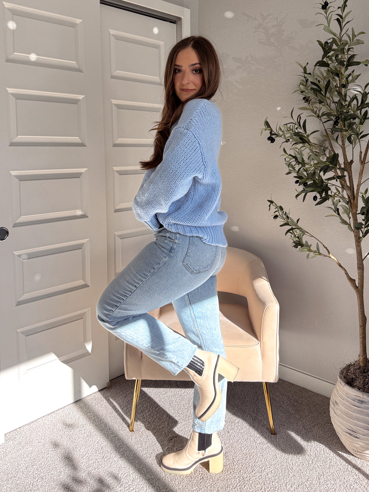 Celeste V-Neck Boxy Cut Balloon Sleeve Sweater (Light Blue)