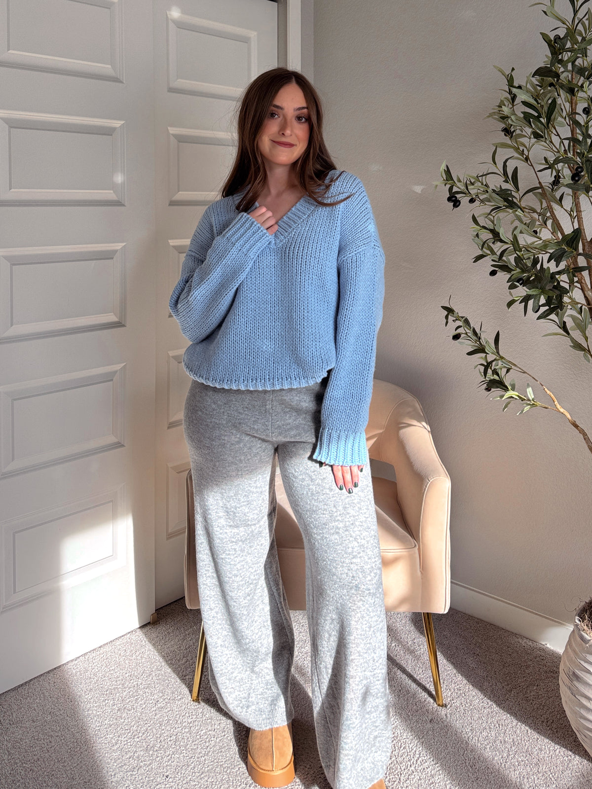 Celeste V-Neck Boxy Cut Balloon Sleeve Sweater (Light Blue)