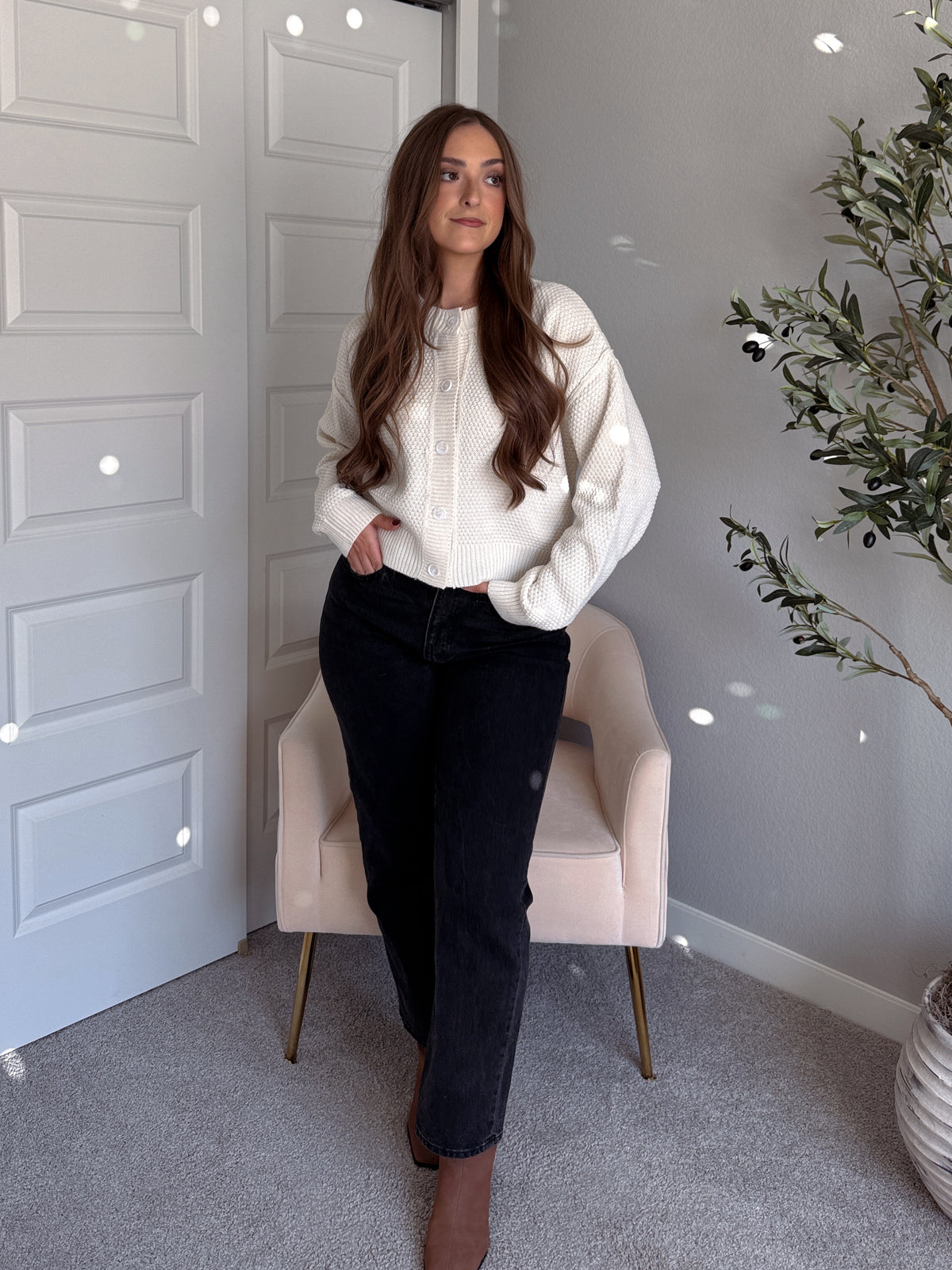 Claire Textured Crew Neck Cardigan (Ivory)