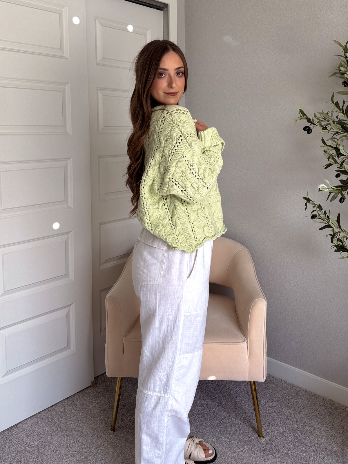 Clover Cable Knit Pullover Sweater (Light Green)