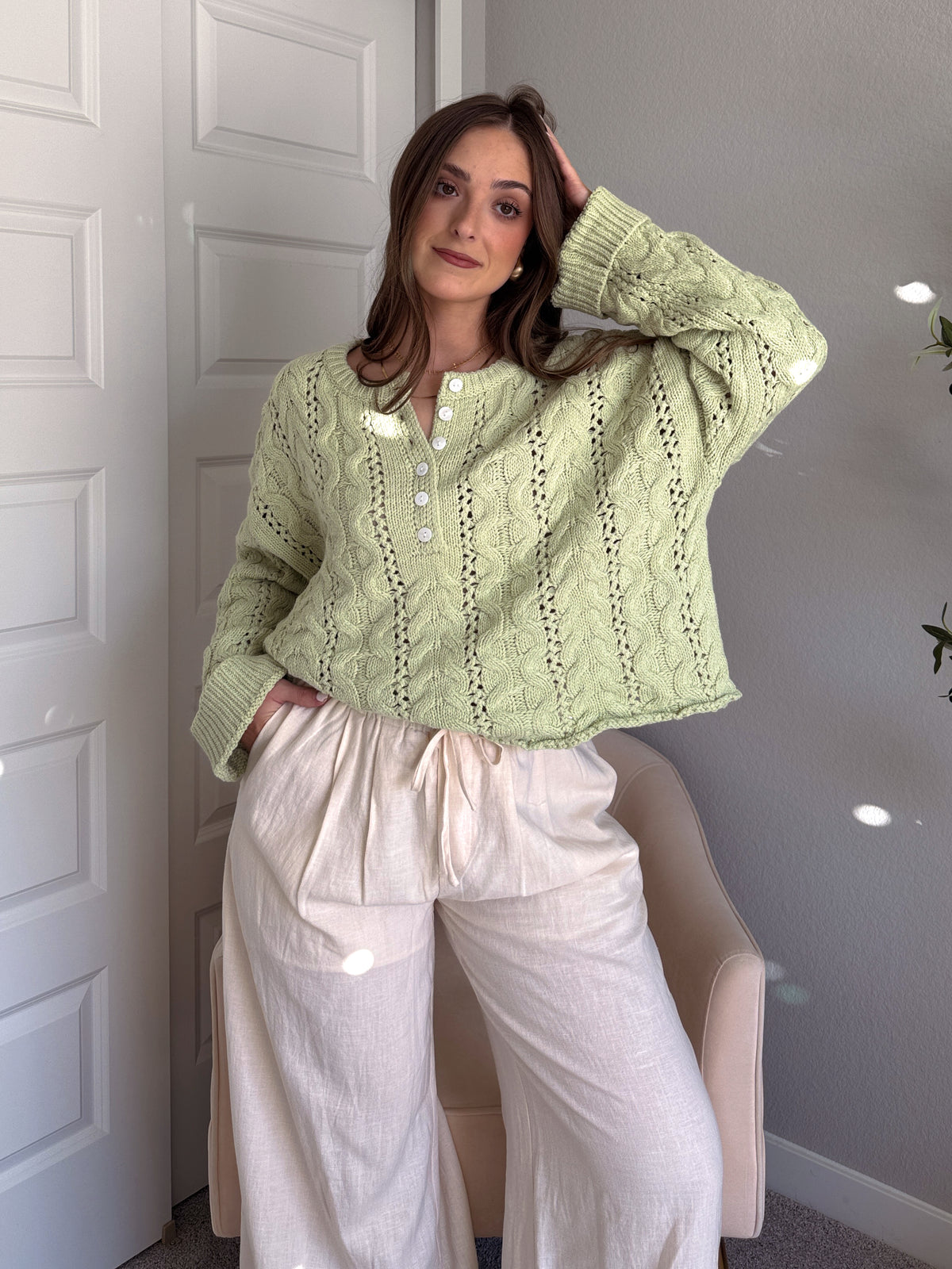 Clover Cable Knit Pullover Sweater (Light Green)