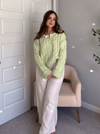Clover Cable Knit Pullover Sweater (Light Green)