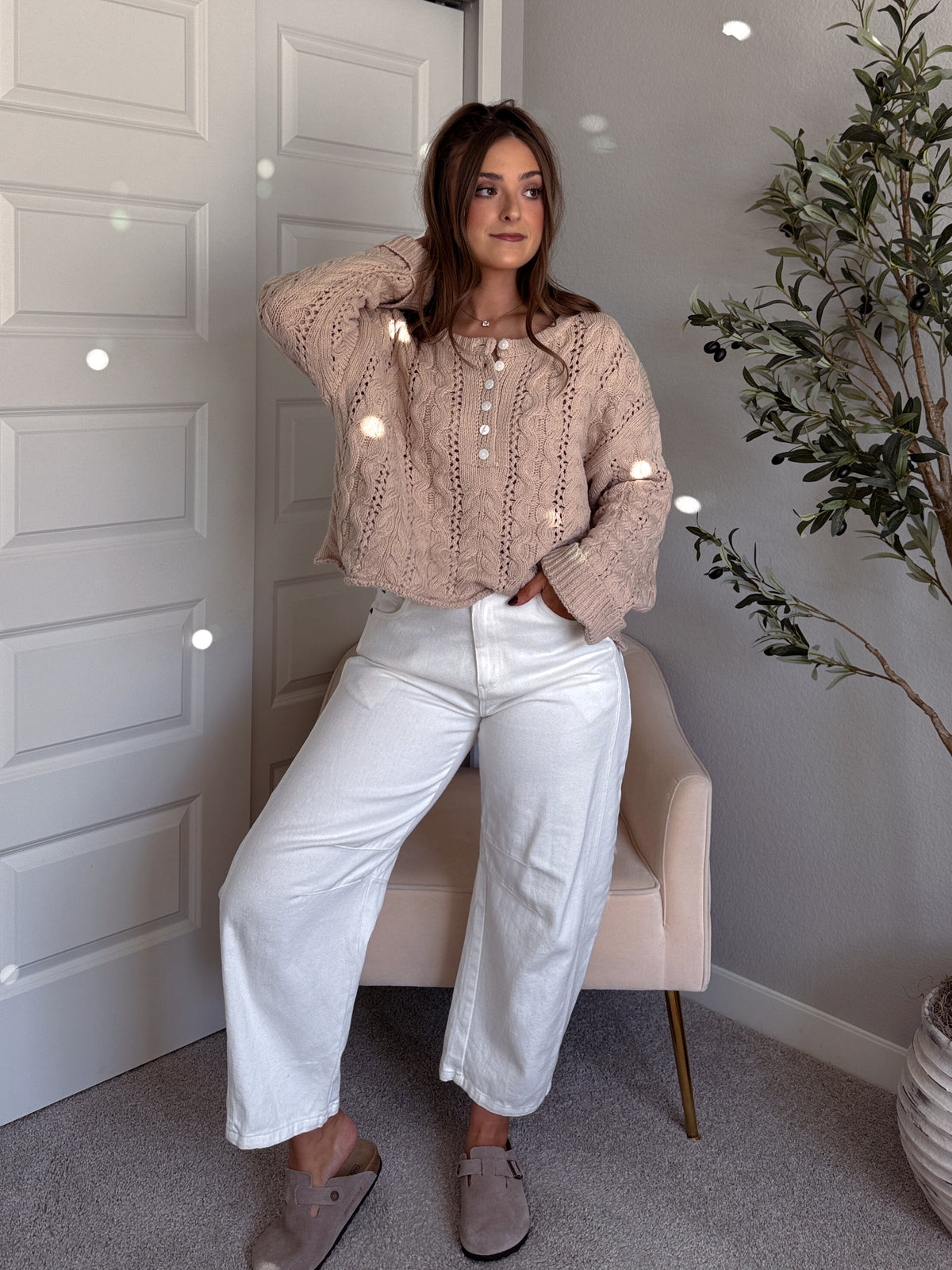 Clover Cable Knit Pullover Sweater (Taupe)