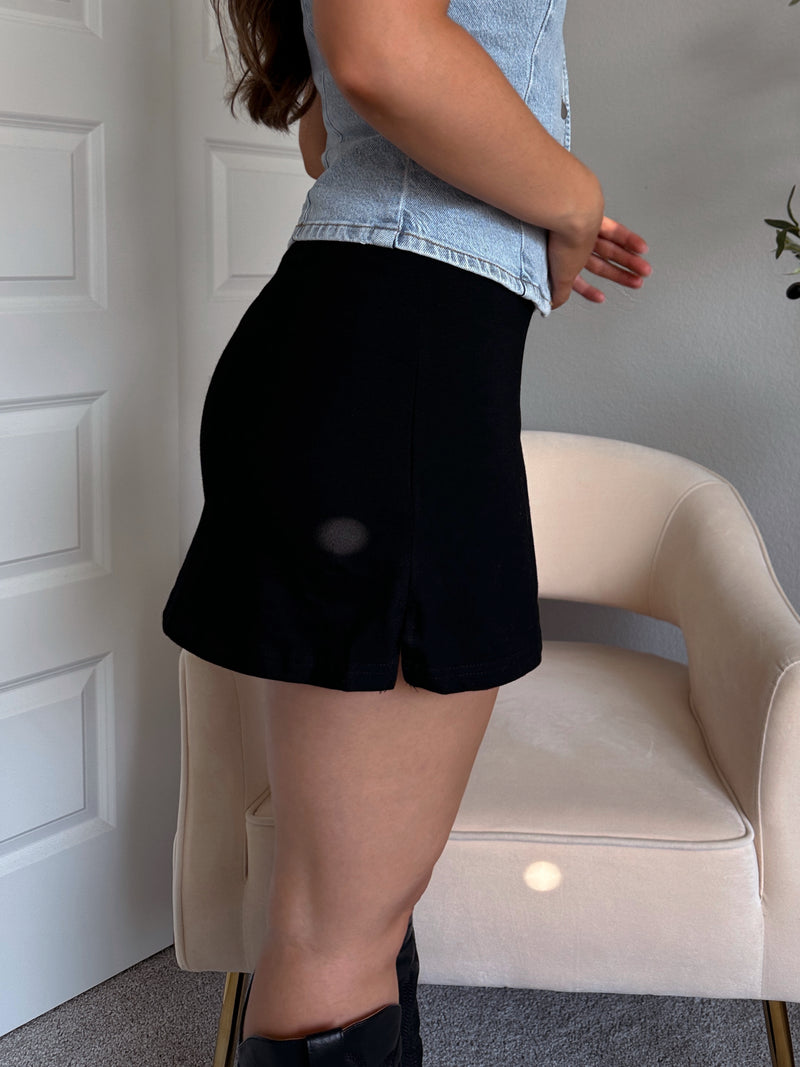 Colby A-Line Mid Rise Cotton Mini Skort (Black)