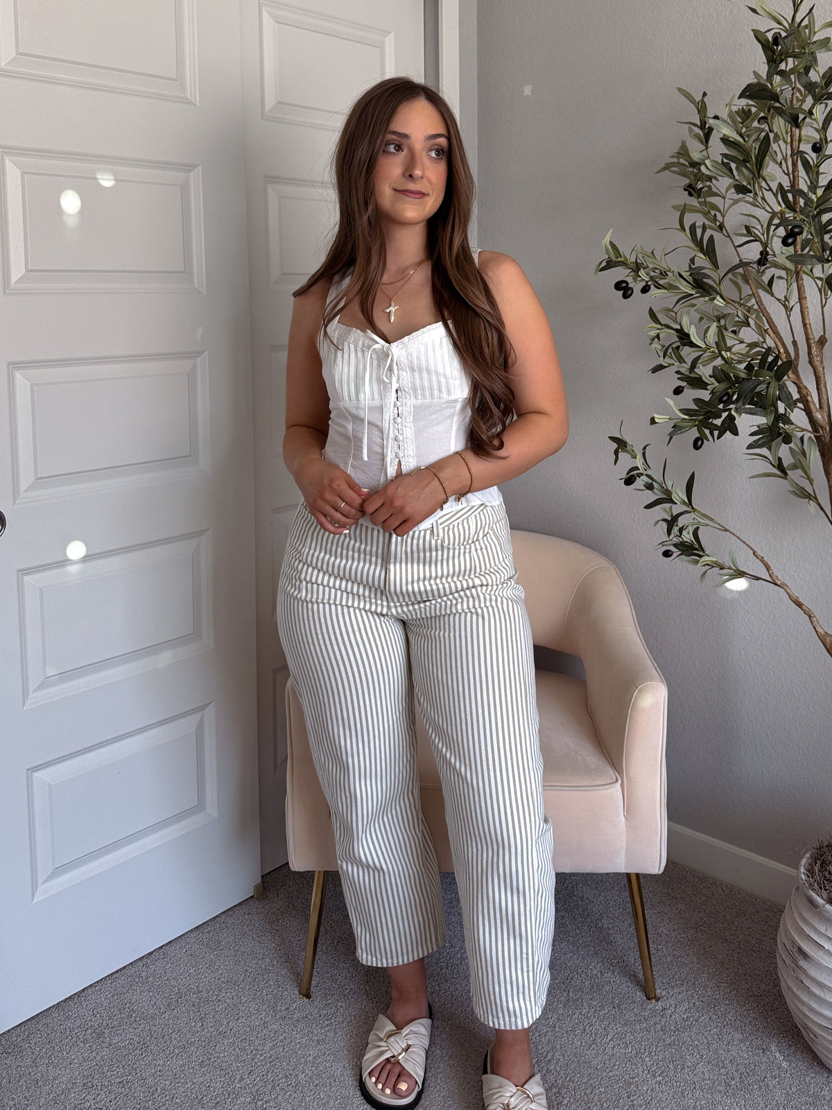 Cosette Pintuck Lace Trim Tie Front Top (White)
