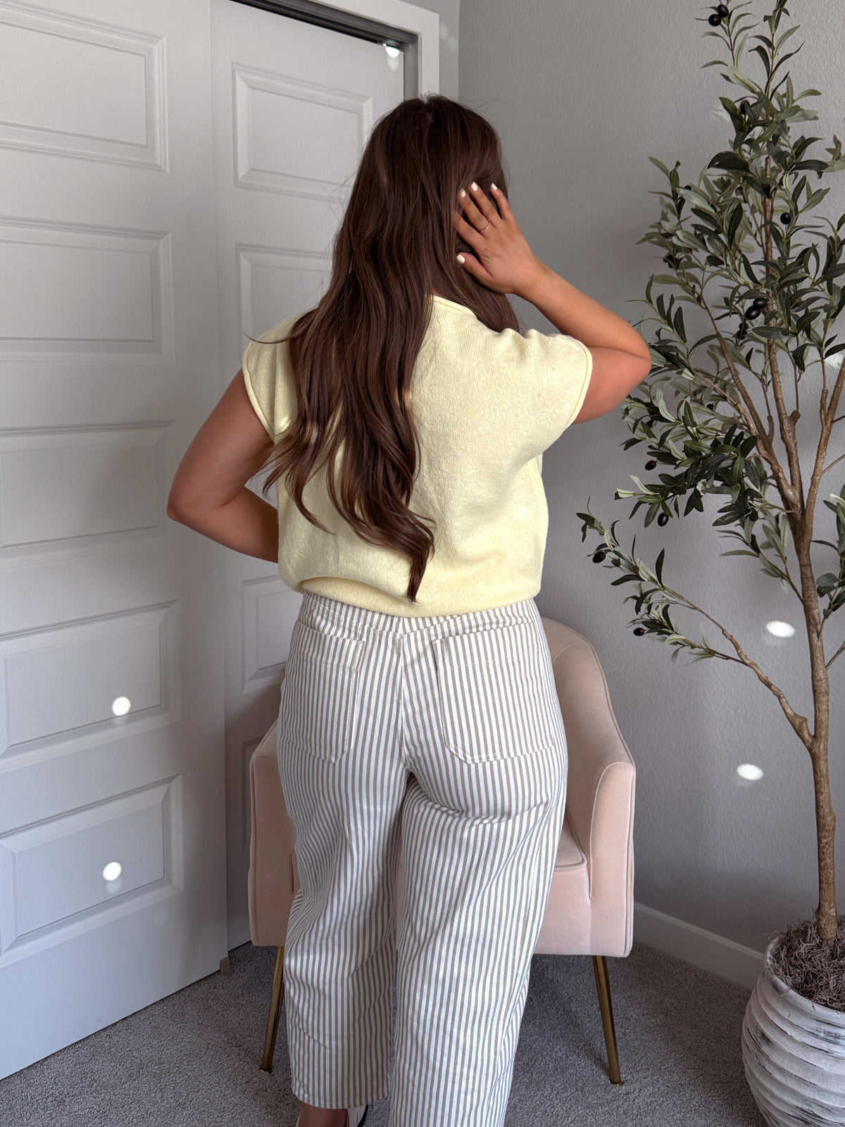 Daisy Lightweight Knit Sleeveless Cardigan (Butter Yellow)