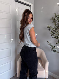 Daisy Lightweight Knit Sleeveless Cardigan (Heather Gray)