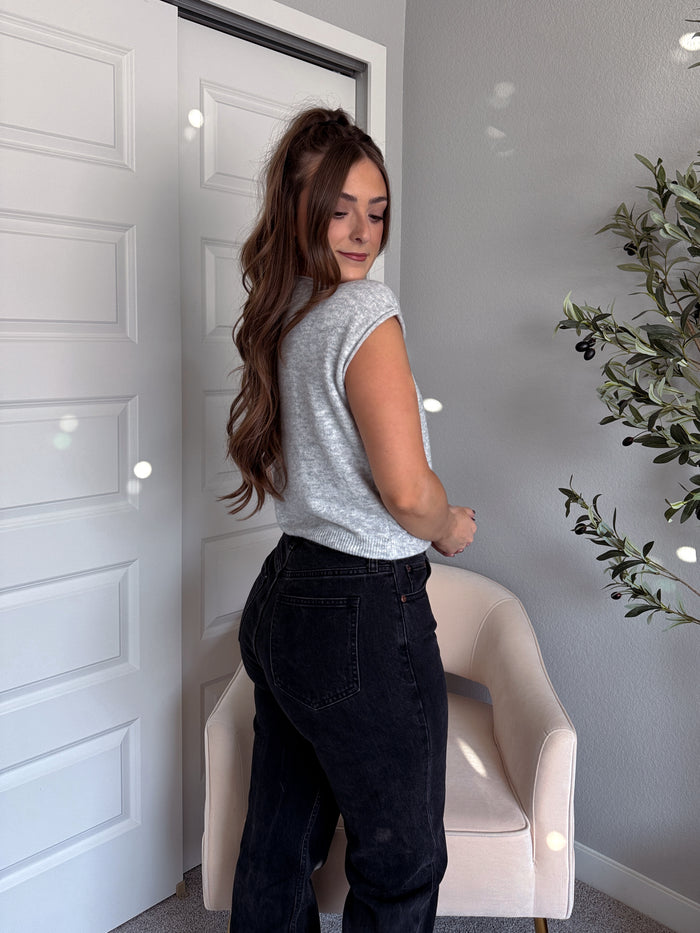 Daisy Lightweight Knit Sleeveless Cardigan (Heather Gray)
