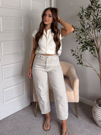Daisy Lightweight Knit Sleeveless Cardigan (Ivory)