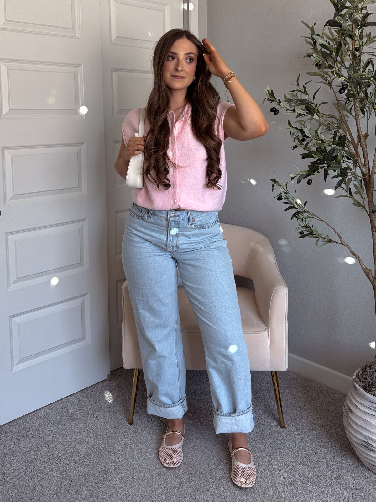 Daisy Lightweight Knit Sleeveless Cardigan (Light Pink)