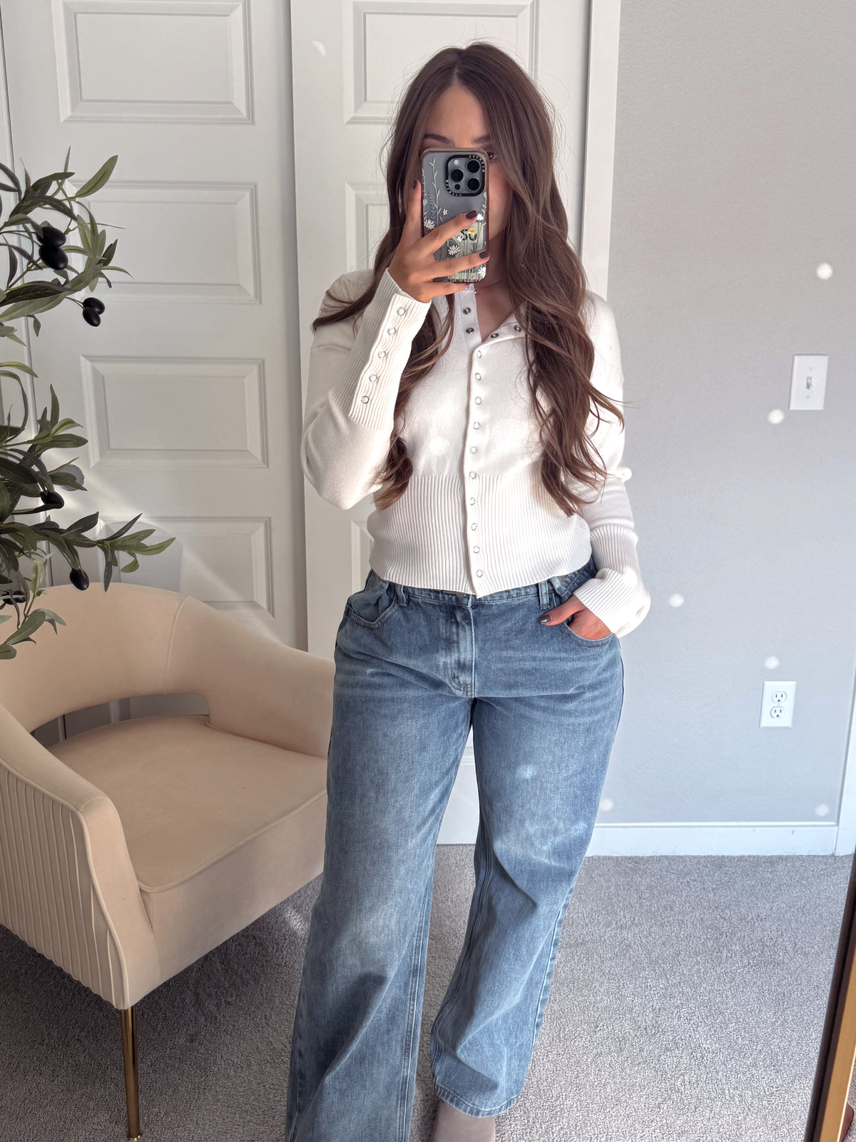 Elena Snap Button Fitted Cardigan (Cream)