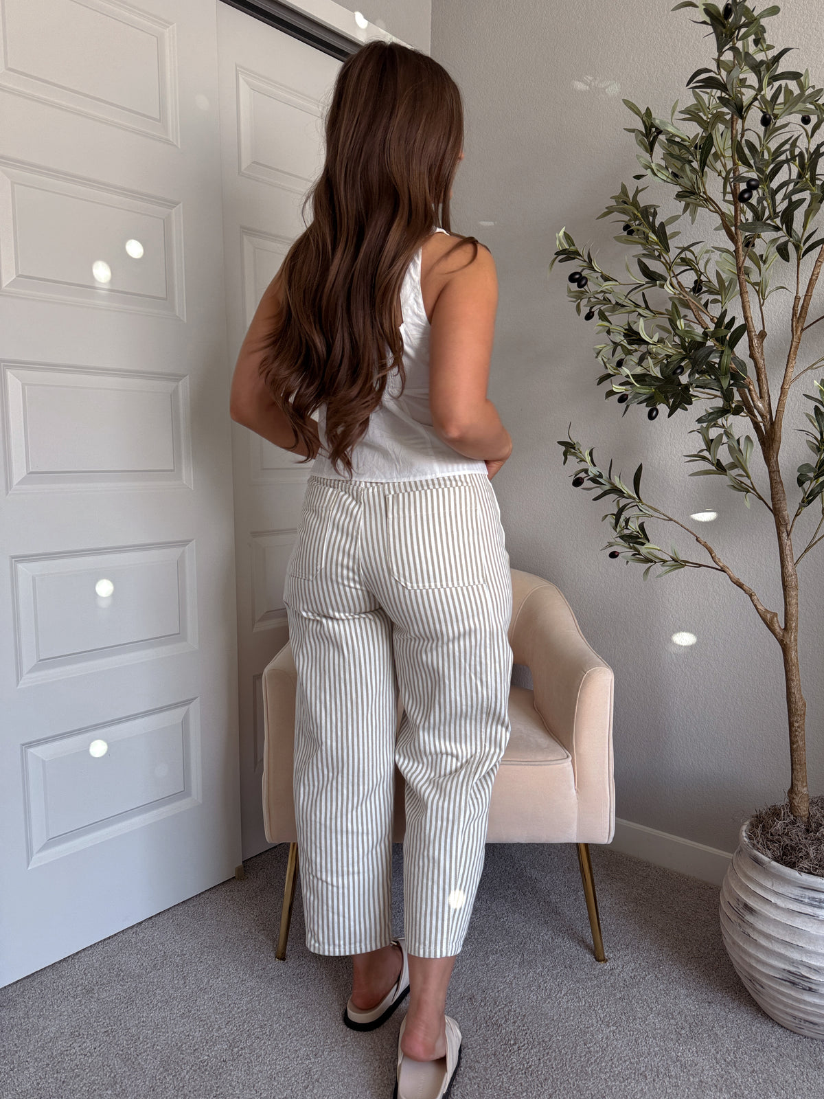 Elle Pinstripe Barrel Leg Cotton Pants (Beige)