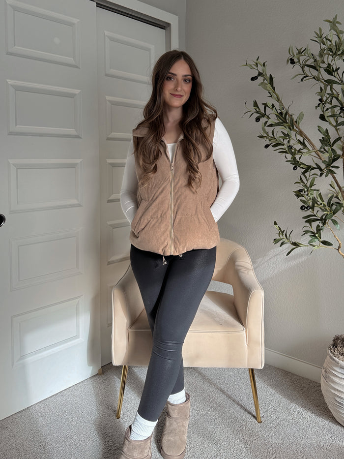 Ellis Corduroy Puffer Vest (Mushroom)