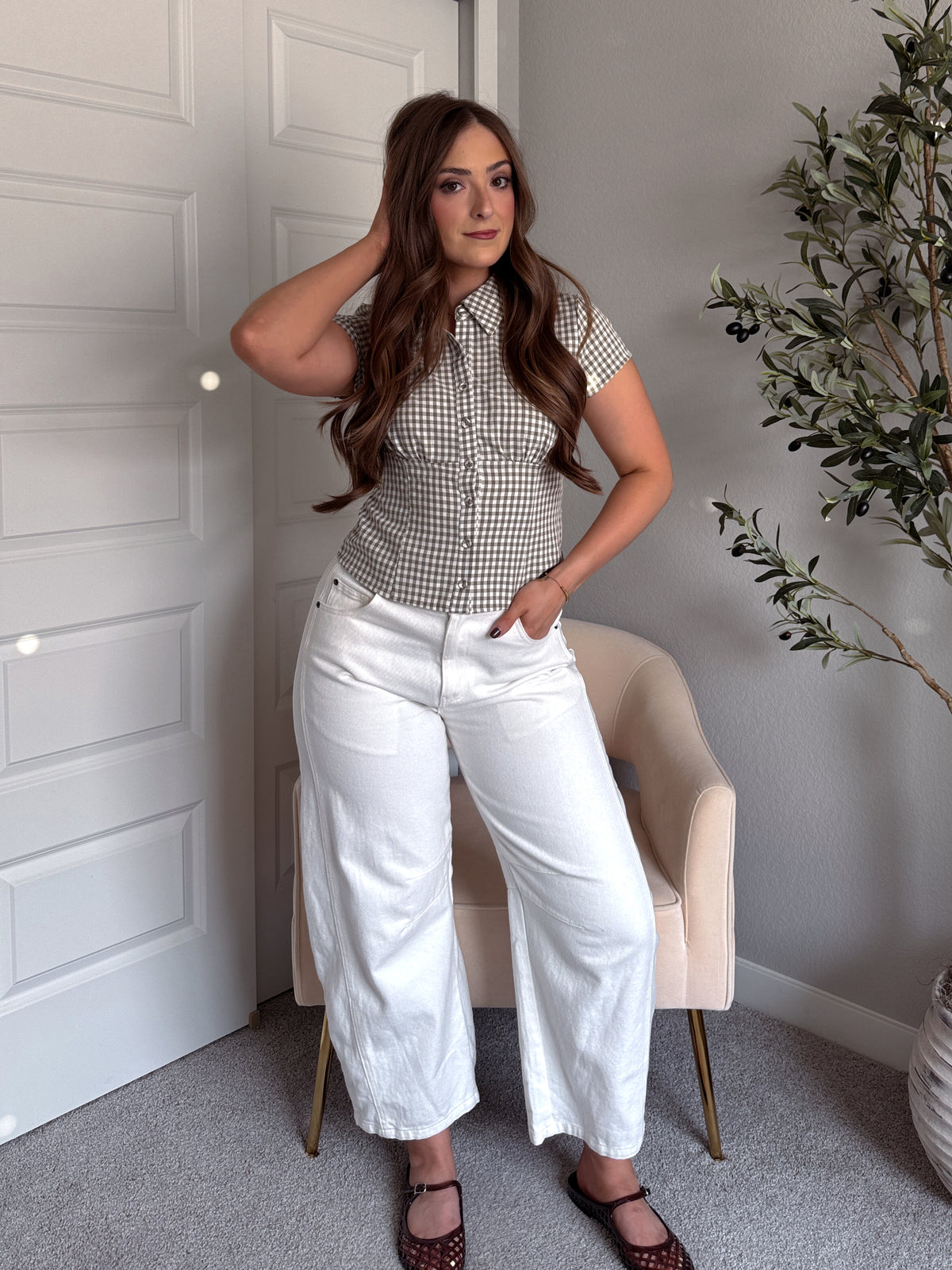 Felicity Gingham Collared Short Sleeve Contoured Top (Olive)
