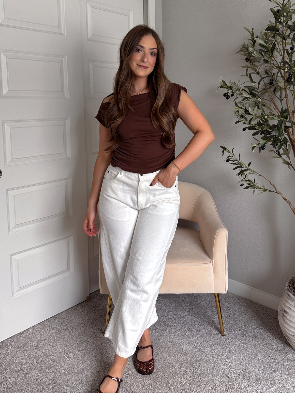 Sylvie Boat Neck Side Ruched Top (Brown)