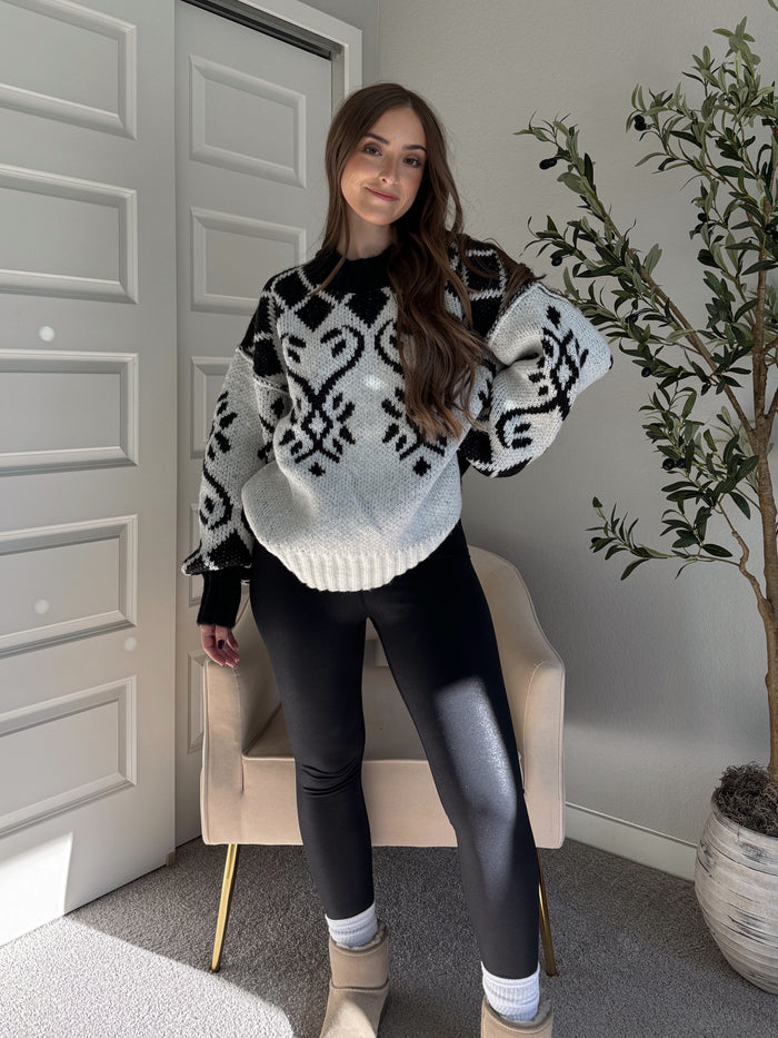 Nordic Charm Jacquard Oversized Pullover Sweater (Cream/Black)