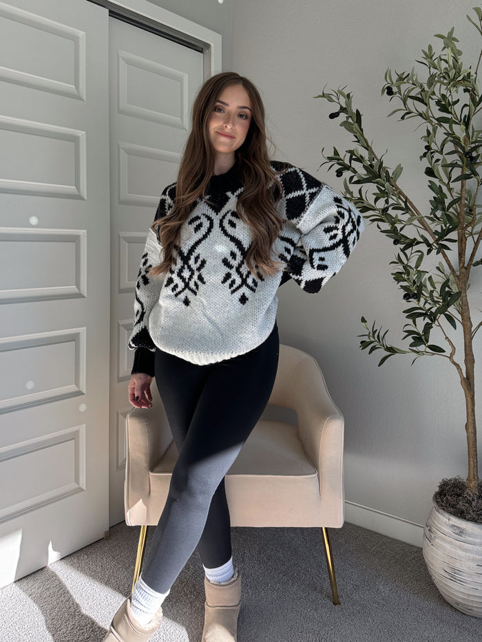 Nordic Charm Jacquard Oversized Pullover Sweater (Cream/Black)