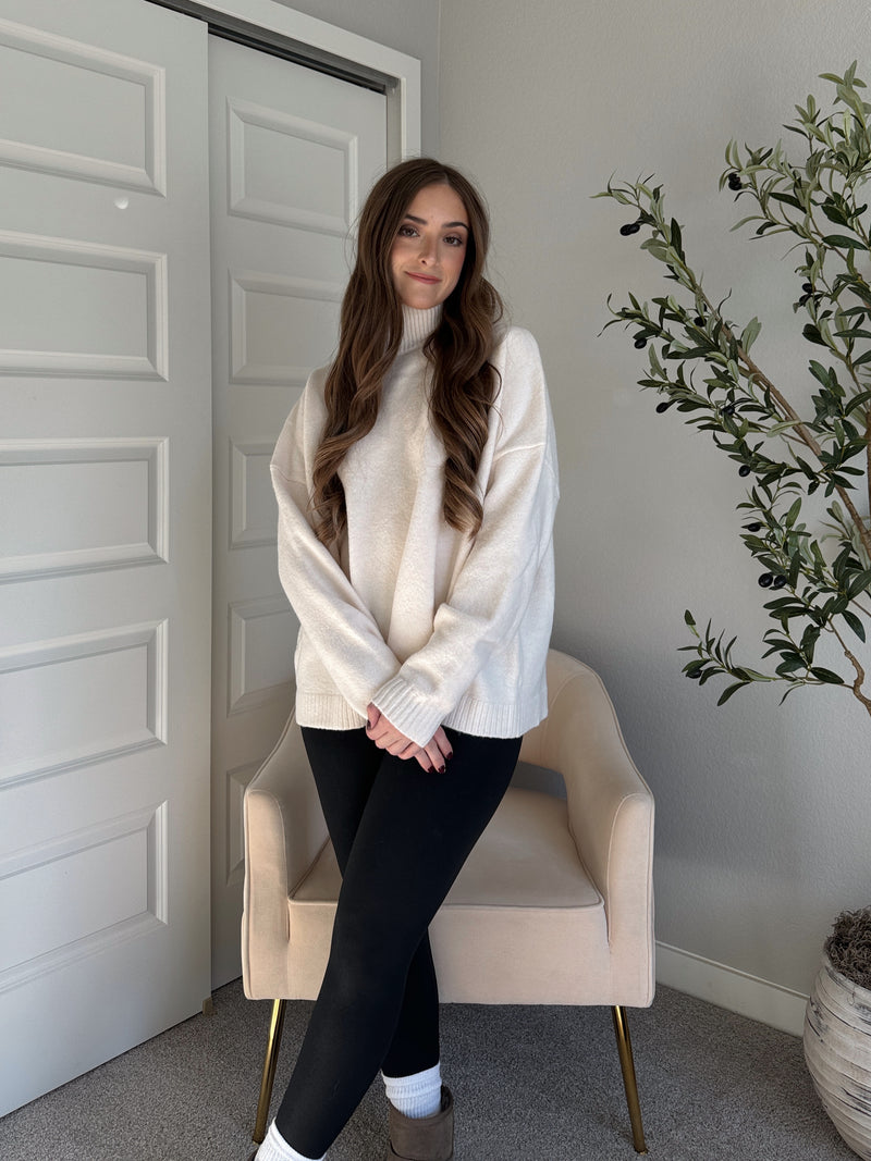Frost Haven Oversized Turtleneck Sweater (Cream)