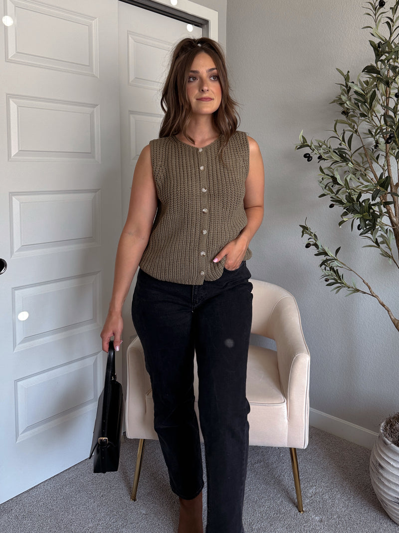 Harrison Textured Button Up Sweater Vest (Olive)