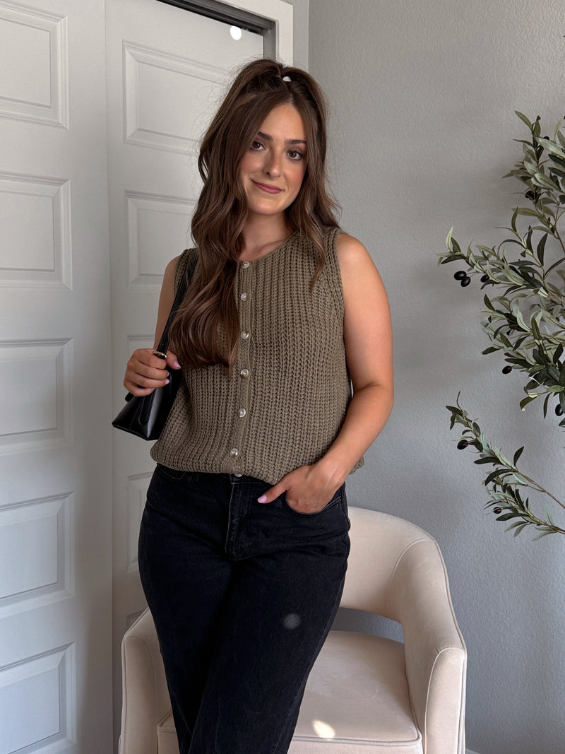 Harrison Textured Button Up Sweater Vest (Olive)