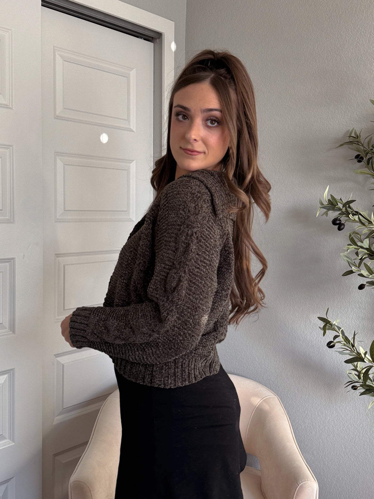 Hawthorne Chenille Cable Knit Collared Cardigan (Olive)