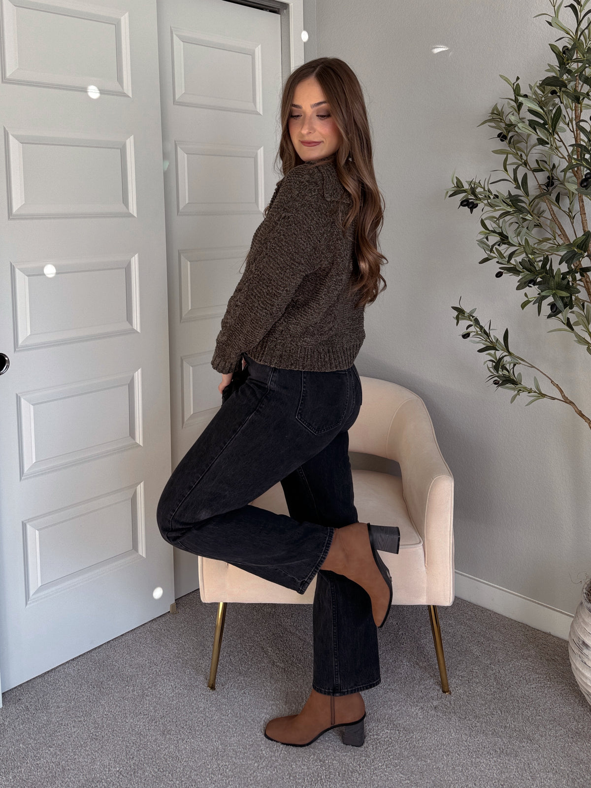 Hawthorne Chenille Cable Knit Collared Cardigan (Olive)