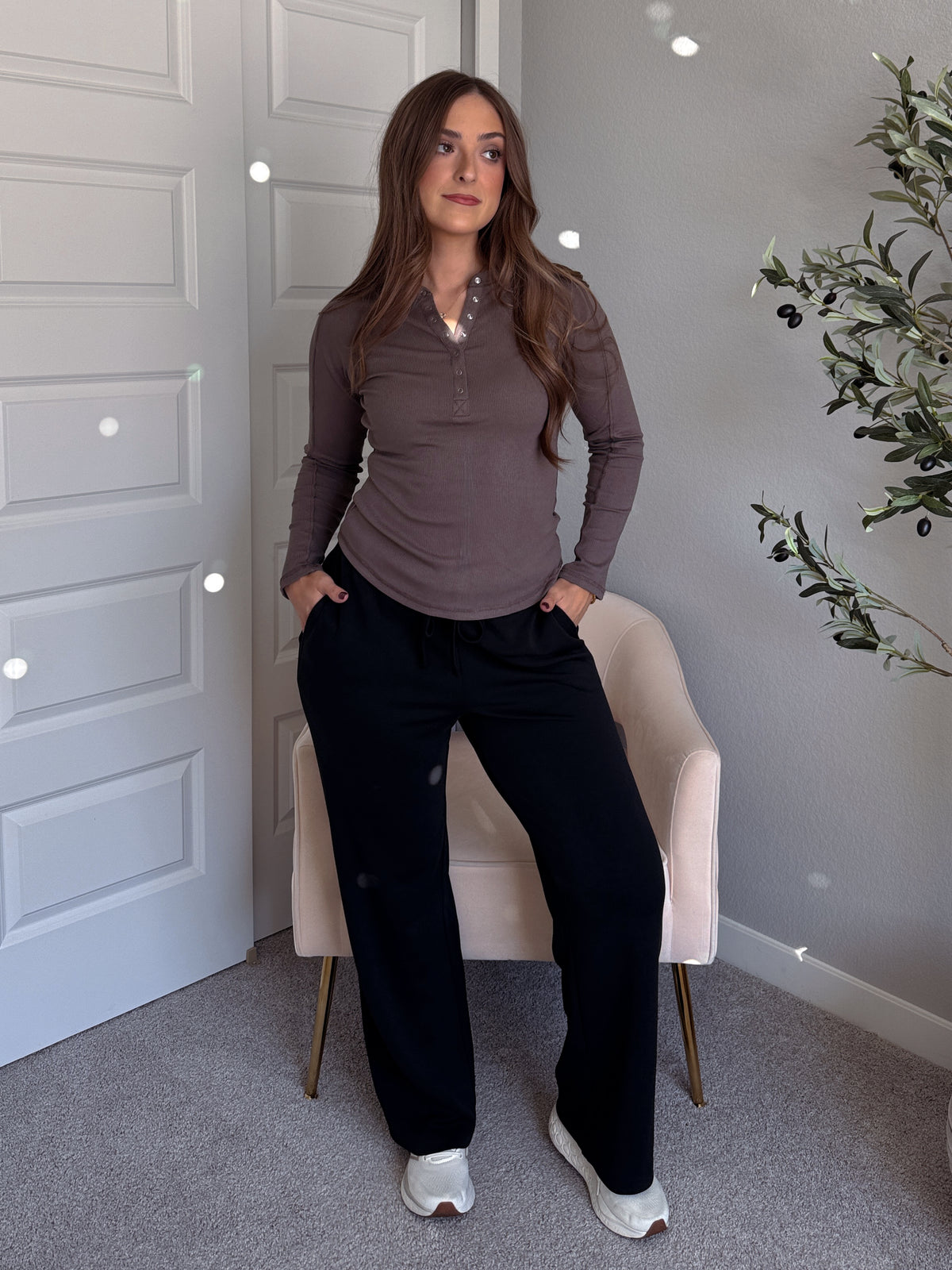 Hayes Long Sleeve Micro-Ribbed Henley Top (Truffle)