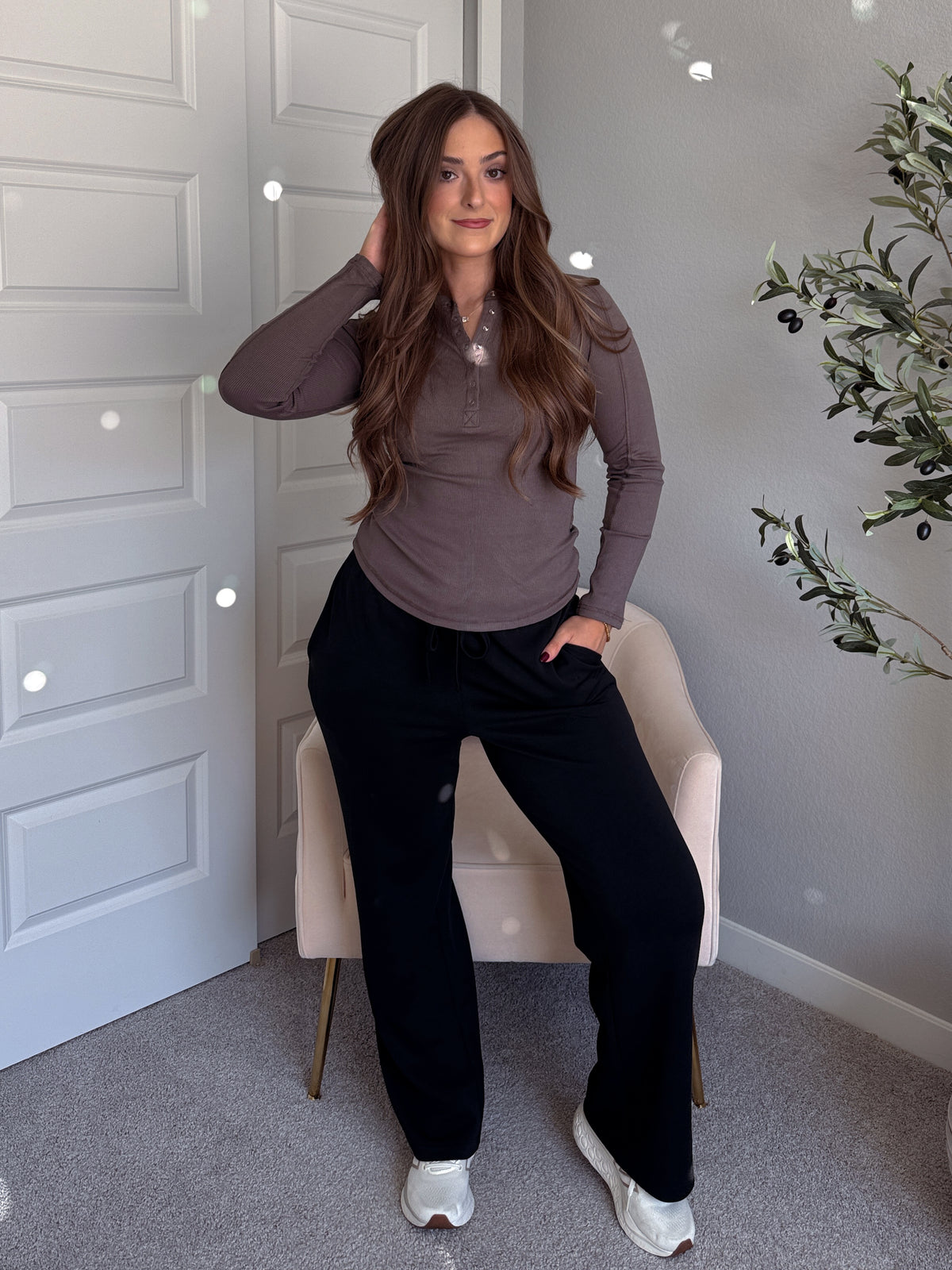 Hayes Long Sleeve Micro-Ribbed Henley Top (Truffle)