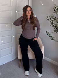 Hayes Long Sleeve Micro-Ribbed Henley Top (Truffle)