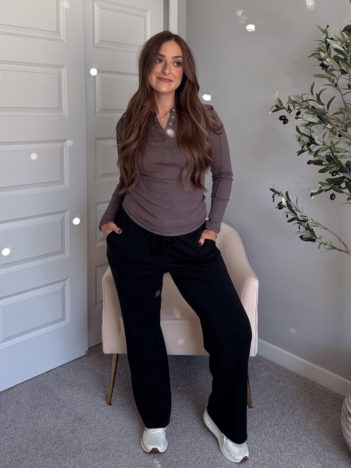 Hayes Long Sleeve Micro-Ribbed Henley Top (Truffle)