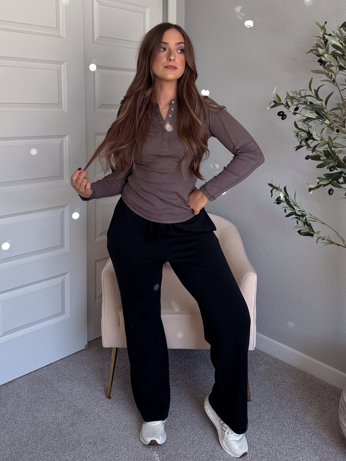 Hayes Long Sleeve Micro-Ribbed Henley Top (Truffle)