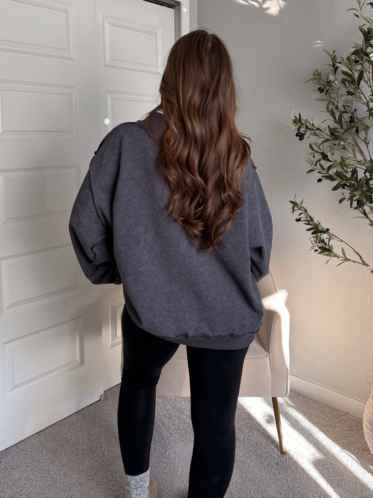 Jamie Vintage Wash Oversized Mock Neck Pullover (Charcoal)