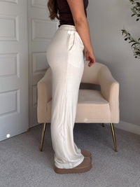 Jones Waffle Knit Elastic Waist Wide Leg Pants (Cream)