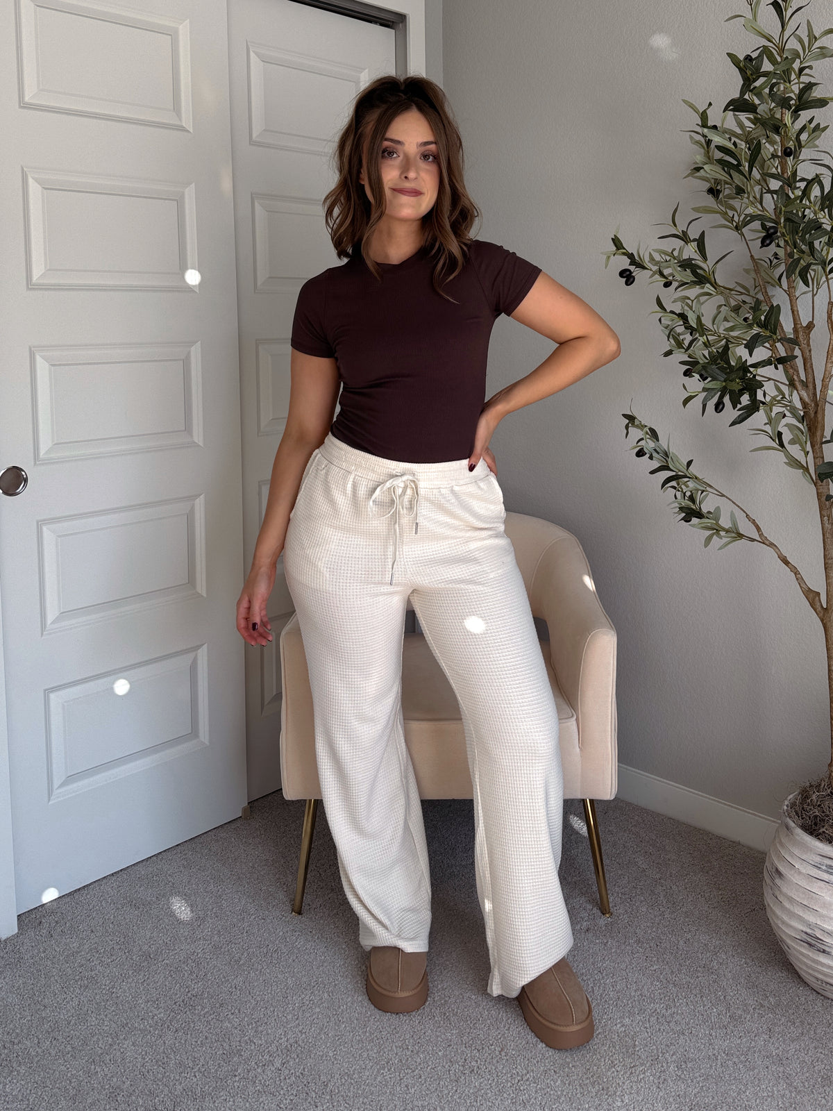 Jones Waffle Knit Elastic Waist Wide Leg Pants (Cream)