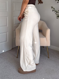 Jones Waffle Knit Elastic Waist Wide Leg Pants (Cream)