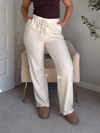 Jones Waffle Knit Elastic Waist Wide Leg Pants (Cream)