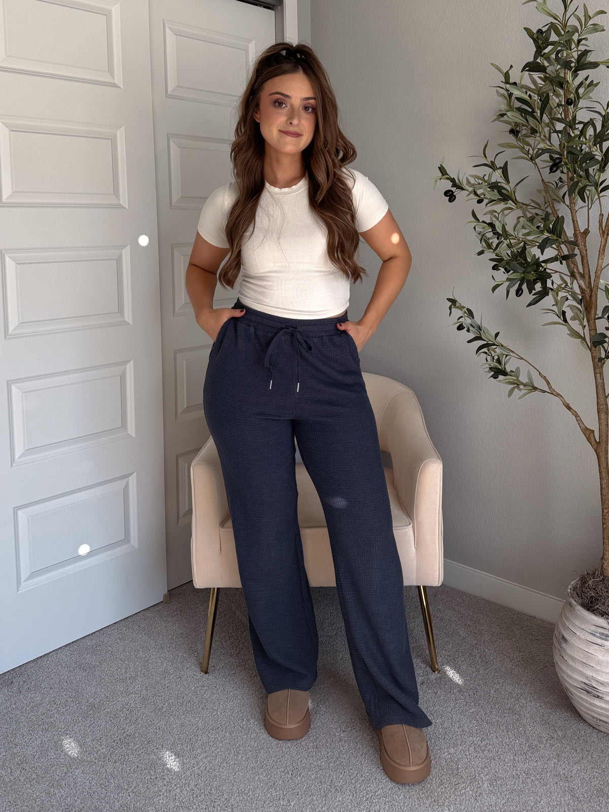 Jones Waffle Knit Elastic Waist Wide Leg Pants (Navy)