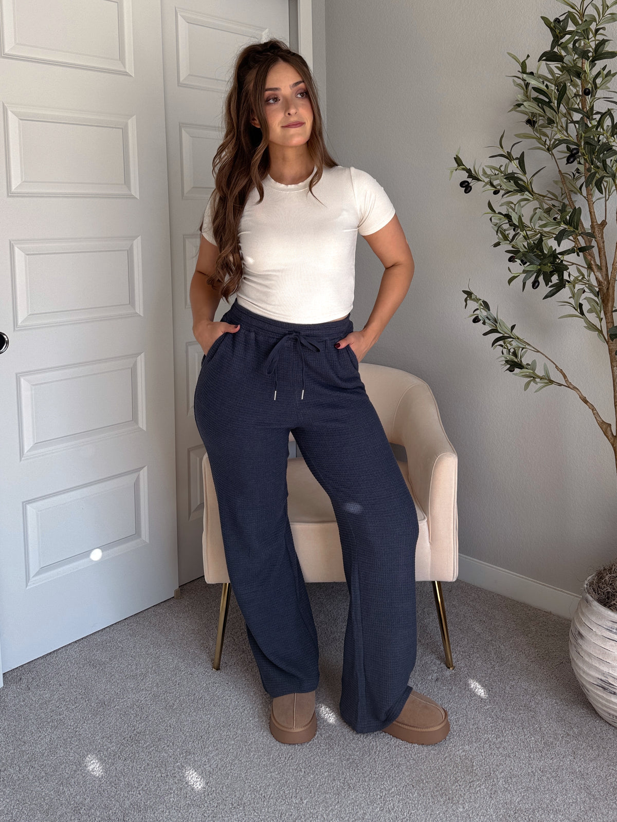 Jones Waffle Knit Elastic Waist Wide Leg Pants (Navy)