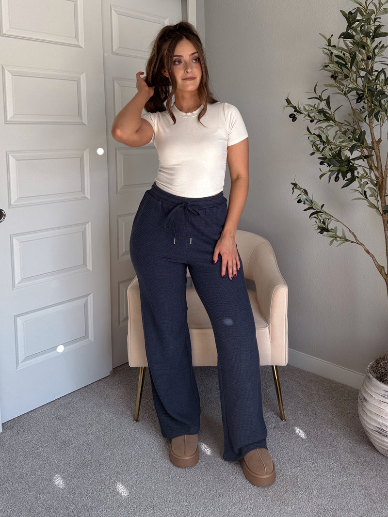 Jones Waffle Knit Elastic Waist Wide Leg Pants (Navy)