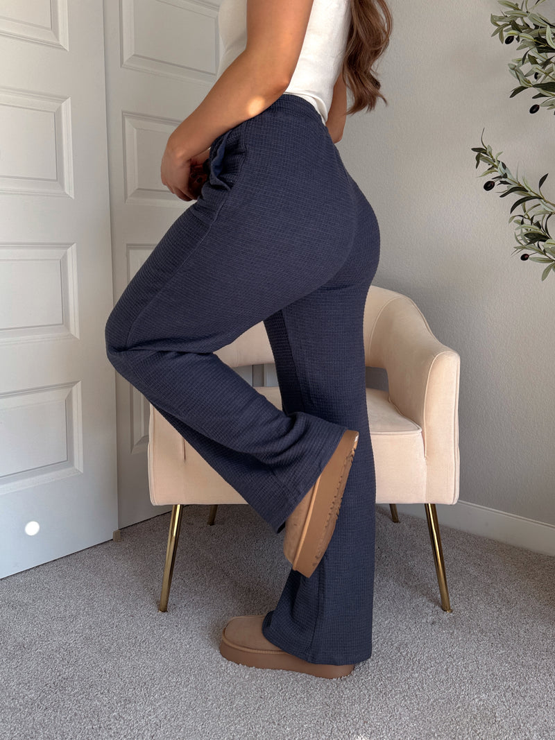 Jones Waffle Knit Elastic Waist Wide Leg Pants (Navy)