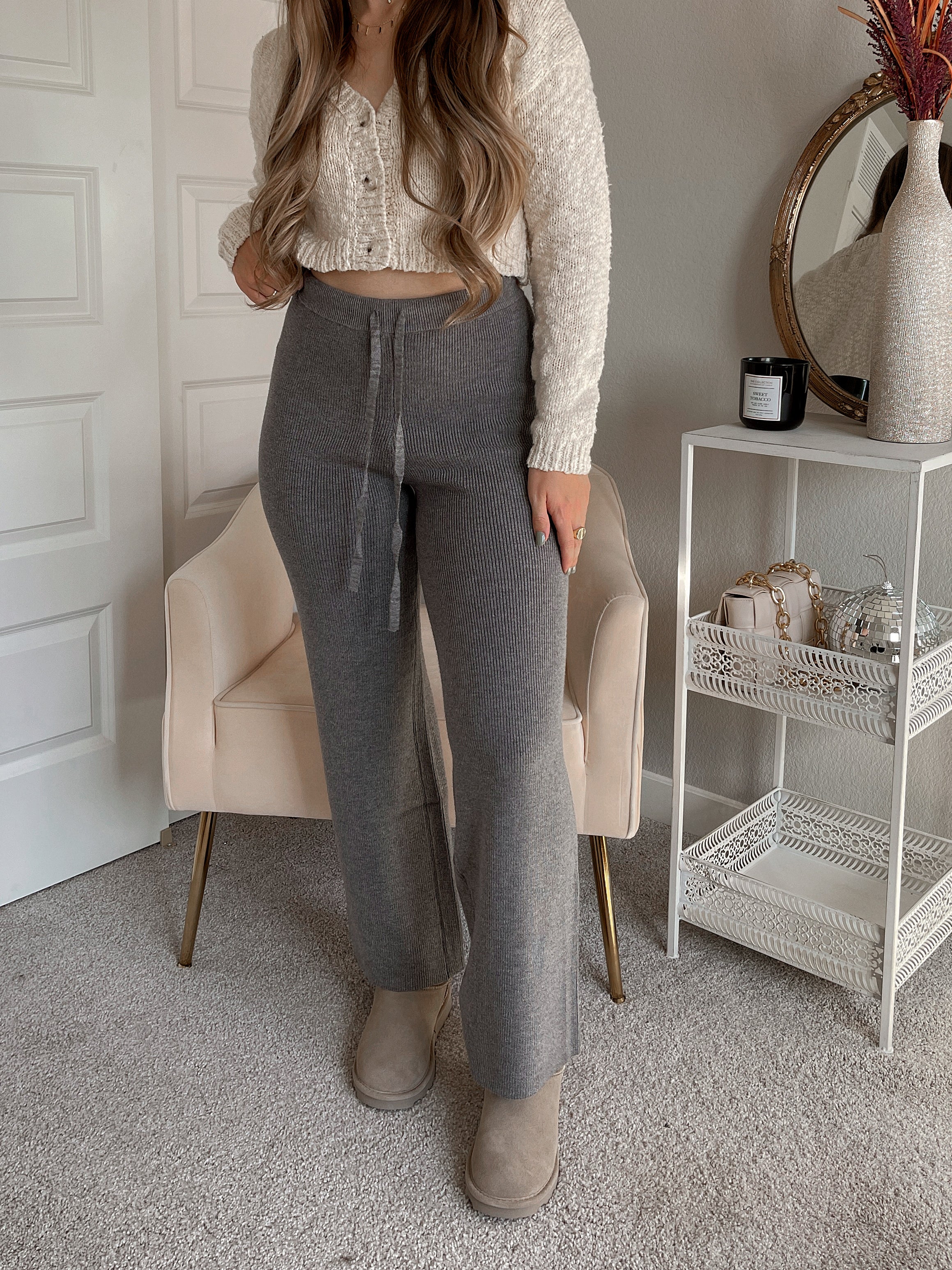 Cropped lounge pants discount