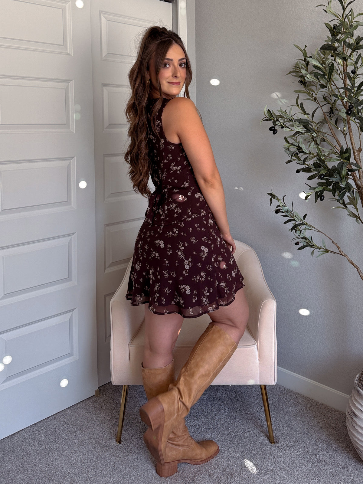 Lea Floral A-Line Elastic Waist Mini Skirt (Brown)