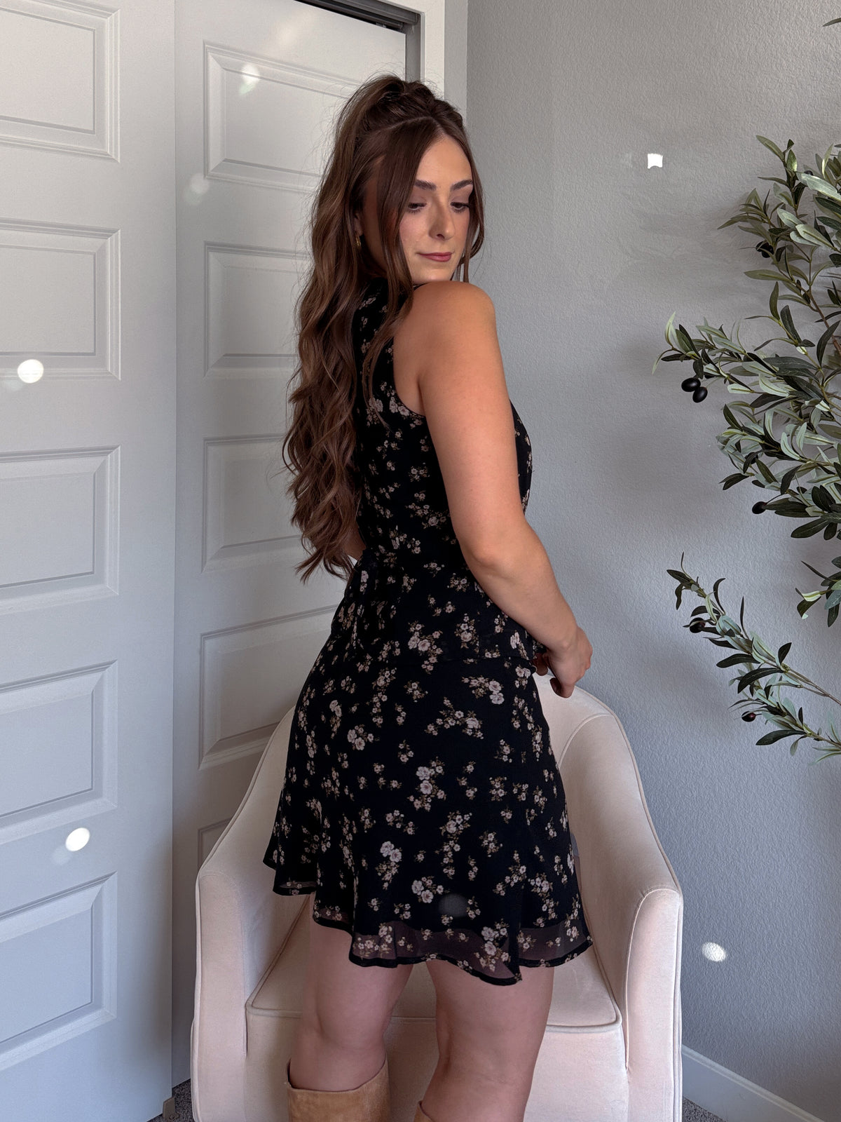 Lea Floral Button Down Lace Trim Peplum Top (Black)